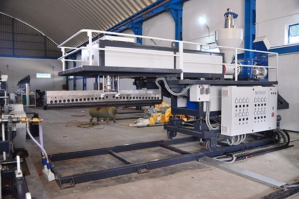 TARPAULIN LAMINATION MACHINE